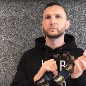 musician from die welt as the part of coronavirus song side by side